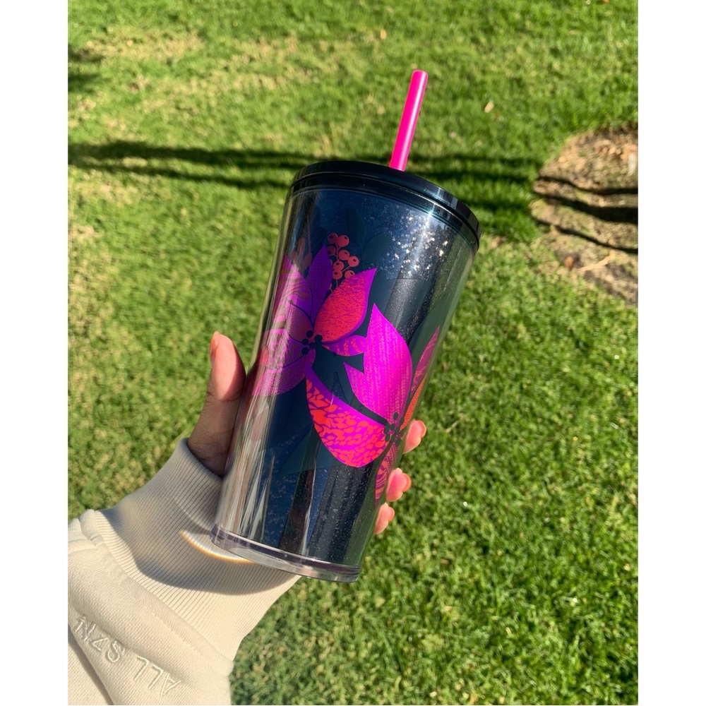 Starbucks 2021 Target Exclusive Black Glitter Poinsettia Grande Tumbler 🖤